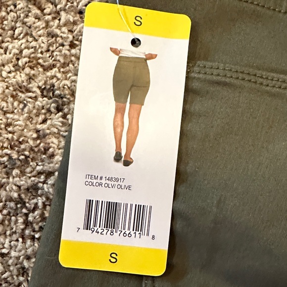 DNKY Jeans Olive Green Pull on Shorts S NWT Comfort Stretch - Picture 4 of 6